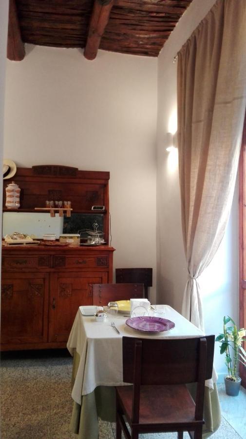 I Baronetti In Centro Bed and Breakfast Agropoli Eksteriør billede