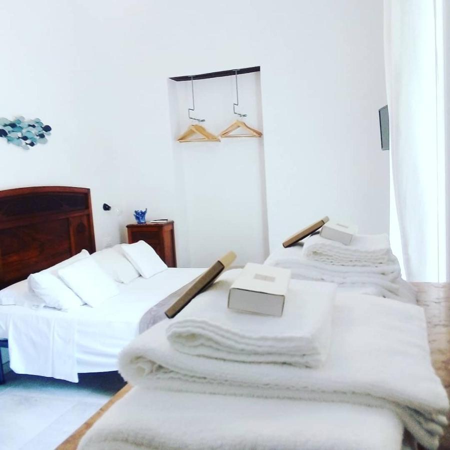 I Baronetti In Centro Bed and Breakfast Agropoli Eksteriør billede